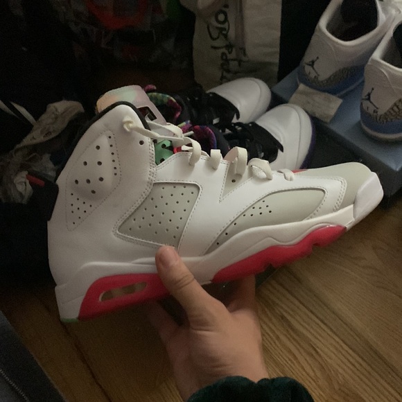 Jordan Retro 6 HARE - Picture 6 of 11